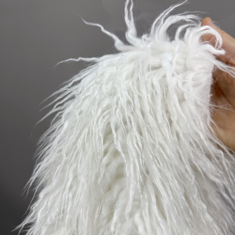 Lange pluche stof voor decorat - Art Craft Upholstery recensie en prijs